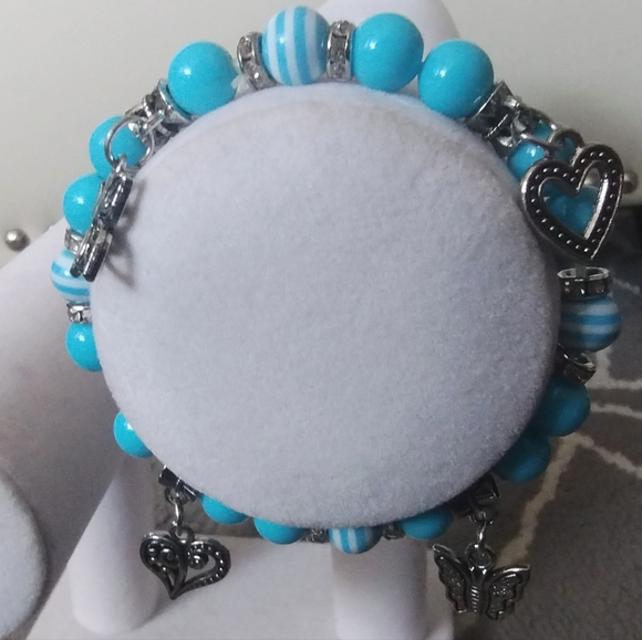 Beaded Blue Charm Bracelet - Picture 11 of 14